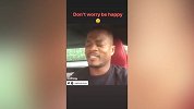 Be happy！埃弗拉实力演绎快乐男孩 高唱无忧歌太魔性