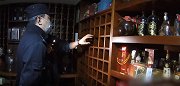 因炒股欠百万贷款，男子为盗窃下血本租别墅 民警直呼：你疯了