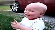 搞笑-20120308-宝宝的笑声很诡异.笑的凉飕飕