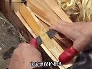 通过老匠人精湛的手艺，不起眼的竹筒，竟制作出精美的竹扇！