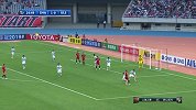 第25分钟上海上港球员艾哈迈多夫射门