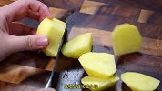 土豆像我这样做软烂入味，简单又好吃