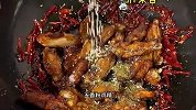 麻辣咸香一口一根！这样做的鸡翅真的巨好吃！做法还超简单