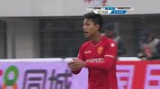 梅县铁卫回传送乌龙助攻 顾斌禁区前吊射反超比分