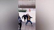 《爆笑60秒》野生成龙上线 跑酷达人重现电影经典骚操作