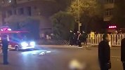 北京一男子驾车撞上4名行人致2死2伤 警方：已被当场控制