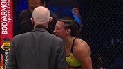 UFC裁判又现迷之操作 碰瓷式判罚险些葬送选手胜利