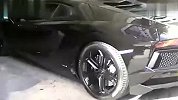兰博基尼Aventador上街卖萌