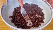 黑豆别打豆浆了，教你新吃法，简单好吃，和包子油条一样棒棒哒