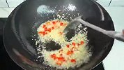 男人会做饭，竞争对手少一半！煎蛋焖泡面