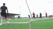英格兰训练精彩进球 双红新星远射pk+德尔夫连过数人
