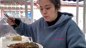今天上午有点忙，吃一条鱼犒劳一下自己，红烧鱼，又辣又下饭了