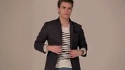 时尚风向标-20130320-绅士吸血鬼 Paul Wesley登杂志大片拍摄花絮