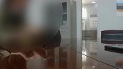 男子分饰四角骗走女友16万：冒充自己母亲和卖包卖车的电商