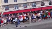 欧洲杯-16年-与防暴警察爆发新的冲突-新闻