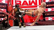 WWE-18年-RAW第1295期：单打赛 斯特劳曼VS凯萨罗-单场