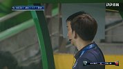 全北主帅被驱逐出场 看台上打电话远程遥控指挥