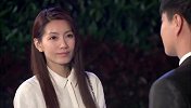 美女终于回到自己家，家人们都感到十分高兴
