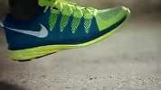 篮球-14年-NIKE新球鞋宣传片：《Nike Flyknit，更轻质、更坚韧》-专题