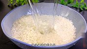 大米倒入滚烫的开水中，出锅瞬间变美食，老保姆拿手绝活，太香了