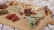 这颗茶香四溢的冰纹蛋，绝对让你欲罢不能