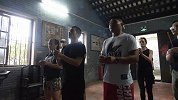 UFC深圳寻觅传奇 张伟丽和李景亮一行造访李小龙故里