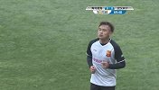 阴差阳错给王栋带来单刀机会 射门靴忘更衣室再度打飞