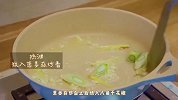 一口就爱！川味肥肠鸡火锅来袭，麻辣软糯肥肠堪称一绝