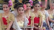 男子去泰国游非要和人妖合影，结果让他大呼后悔，可惜晚了