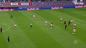 下半场补时第4分钟弗赖堡球员尼德莱赫纳射门