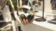 可以无线充电的降噪耳机  CES 2019 快速报道