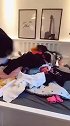当女生说没衣服穿时，哈哈哈哈哈哈哈这大概是每个男生都想做的