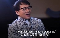 演员拍动作戏需要铺垫子，成龙实力嘲讽：这哪是特技演员