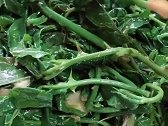 拥有铁齿铜牙和不锈钢的胃，才敢吃这道菜吧？菜名是满腔热血吗？