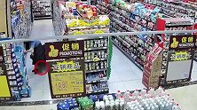 男子超市偷拍女子裙底被其男友截下：手机里有大量女性裙底照片