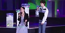 合唱时那英手滑，金鱼落地笑翻众人，肖战表情萌到爆！
