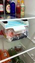 用这个保鲜袋轨道收纳架后，冰箱里整洁多了，拿取也很顺手，关键还能用在其他地方。