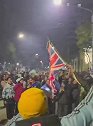 英阿大战即将打响！阿根廷当地球迷焚烧英国国旗