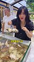 吃完螃蟹在吃虾 实现海鲜自由食客玩家 天津假日好去处dou来西青海鲜自助海鲜