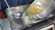 福建晋江“黑暗料理”土笋冻，跟果冻一样软嫩，师傅日做200斤海虫