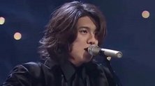 浪漫似初恋！木村拓哉为52岁老婆庆生，晒玫瑰花示爱简直太浪漫了