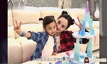 李小璐终于撕破脸!给甜馨改姓,这是要与贾乃亮脱离父女关系