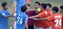 中甲-金炫训齐达内附体头顶卓尔小将 裁判果断出示红牌将其罚下-花絮