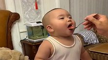 姥爷问儿子有没想他，不料儿子的回答太直接，姥姥心都碎了