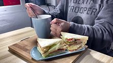【料理猫王】猫咪随jio做的简易早餐，香醇咖啡开启元气的一天