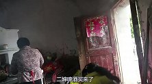 胖妹一大家子聚餐，烧一桌鸡鱼鸭肉，婶婶一个眼色胖妹笑了
