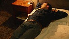 惊吓！福建女子半夜报警：床上竟睡着个陌生男人