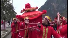 贵州铜仁结婚，轿夫子这样抬花轿，新娘受得了吗？