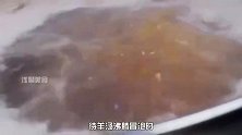 用米酒代替清水熬煮出来的羊肉煲，不仅鲜香四溢还能燃起焰火