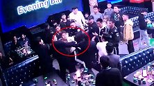 醉酒男抢警棍还挥拳脚踢民警 被拘后忏悔：深深地认识到了错误
